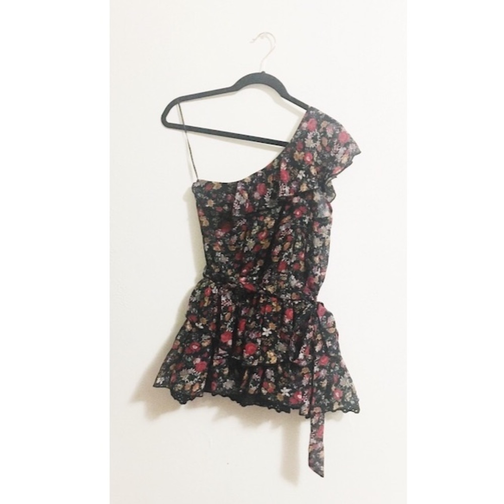 New Ruffled Tiered Floral One Shoulder Top